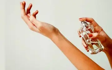 از زدن عطر و ادکلن روی پوست خودداری کنید!
