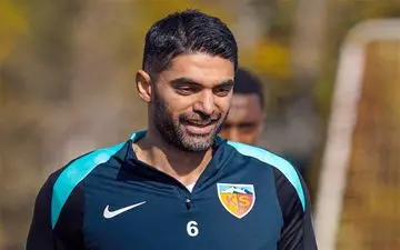 علی کریمی به استقلال بازگشت