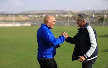 دیدار گرم مربیان استقلالی در تبریز+عکس