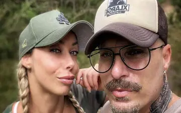 قتل وحشیانه زن جوان در خانه‌اش: مرد معشوقه اش را با ۱۷ ضربه چاقو به قتل رساند!