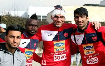  پرسپولیسی‌ها به گلر سرشکسته هم رحم نکردند (عکس)