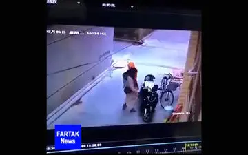 حمله وحشیانه با چاقو به دو زن + فیلم