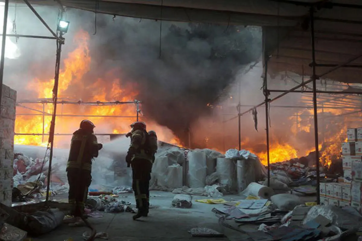 آتش سوزی در میدان بهارستان