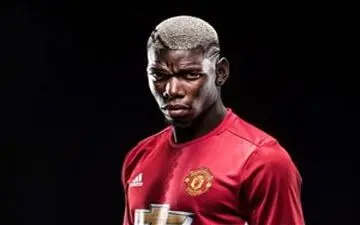  حضور ستاره منچستریونایتد در خانه خدا