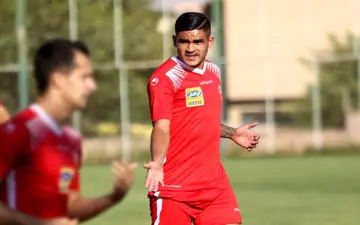 تصمیم سرمربی ” پرسپولیس ” برای مهاجم برزیلی