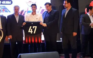 چرا هافبک کهنه کار مشکی پوشان 47 میپوشد