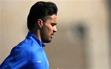 نورافکن:این کارت ها را به خاطر هم تیمی هایم گرفتم