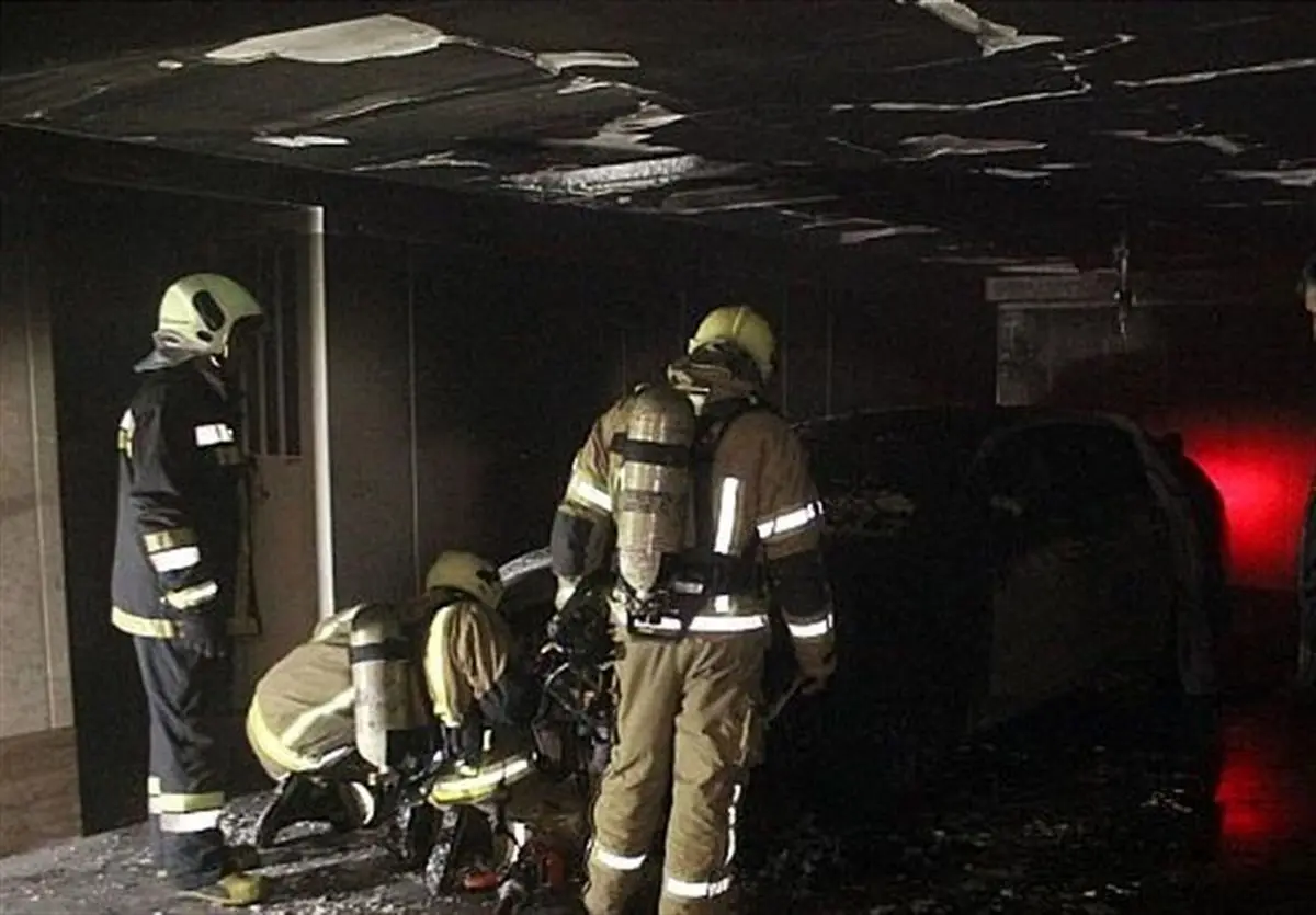به آتش کشید ه شدن خانه ۵ طبقه توسط"خودروی گران‌قیمت" + تصاویر