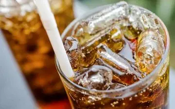 تاثیر نوشیدنی‌های قندی بر عملکرد مغز 