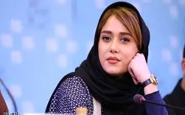 تصویری جالب از پریناز ایزدیار و خواهرش!!+عکس 