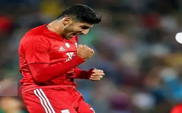 برای بازیکنان خط خورده دعا می‌کنم