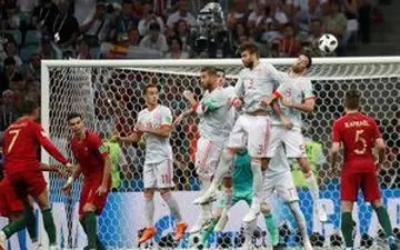 گلایه پیکه از رونالدو