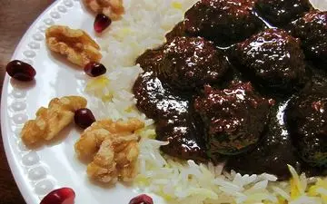طرز تهیه فسنجان مجلسی + دستور پخت اصیل و کامل / طعمی بی‌نظیر که هرگز فراموش نمی‌کنید!