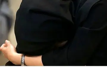 دختر جوان: آزار سیاه ناپدری‌ام من را تبدیل به مجرم کرد!