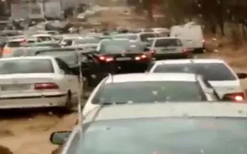 
فیلم تازه منتشر شده و تکاندهنده از لحظه وقوع سیل از داخل خودرو شیراز