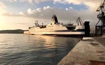  کشتی بزرگ اقیانوس پیمای تفریحی-مسافری وارد کیش شد + عکس