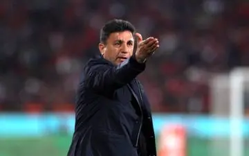 قلعه نویی از کدام داور صحبت می کند؟