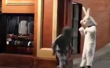 سکته قلبی پیرمرد بر اثر شوک جلوی دوربین مخفی + فیلم