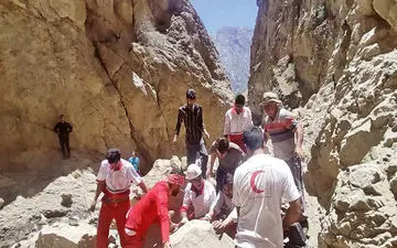 مرگ چهار طبیعت گرد در اثر ریزش کوه/ این اتفاق هولناگ در چهارمحال بختیاری افتاد