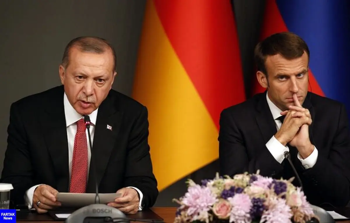 ماکرون، عهدشکنی ترکیه را به باد انتقاد گرفت