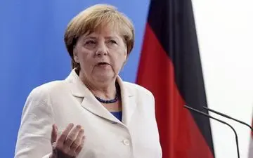 ابراز رضایت مرکل از خدمات به پناهجویان 