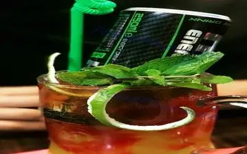 یک صحنه عجیب در کافی شاپ های شهر+عکس