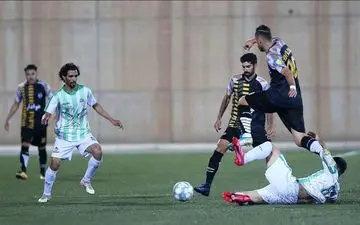 از ۴.۴.۲ لوزی عنایتی تا دفاع آشفته ی تیم مهدی پاشا