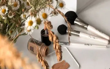 پوشاندن حرفه‌ای جای زخم با آرایش؛ تکنیک‌هایی که آرایشگران به شما نمی‌گویند!