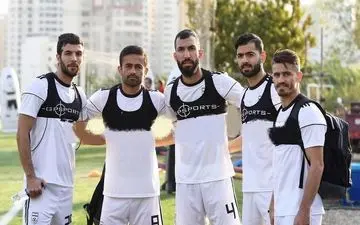 دلیل حمله هواداران استقلال به امید ابراهیمی ؛ پیام های توهین آمیز هواداران به ستاره جدا شده!