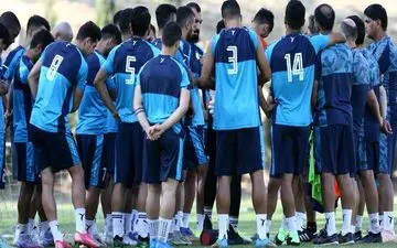 مطهری برای بازی با پیکان آماده می‌شود/ بازگشت بازیکن ۱۸ساله به جمع شاگردان ساپینتو+عکس