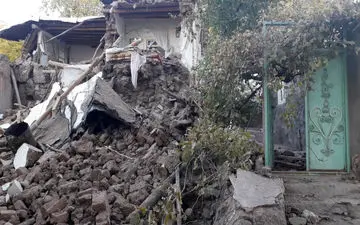  آب، برق و گاز مناطق زلزله‌زده وصل شد