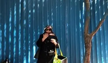  فلوت نوازی یک زن در راسته بازار تهران+فیلم