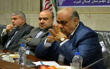 حضور وزیر ورزش و جوانان در ستاد بازسازی مناطق زلزله زده کرمانشاه 