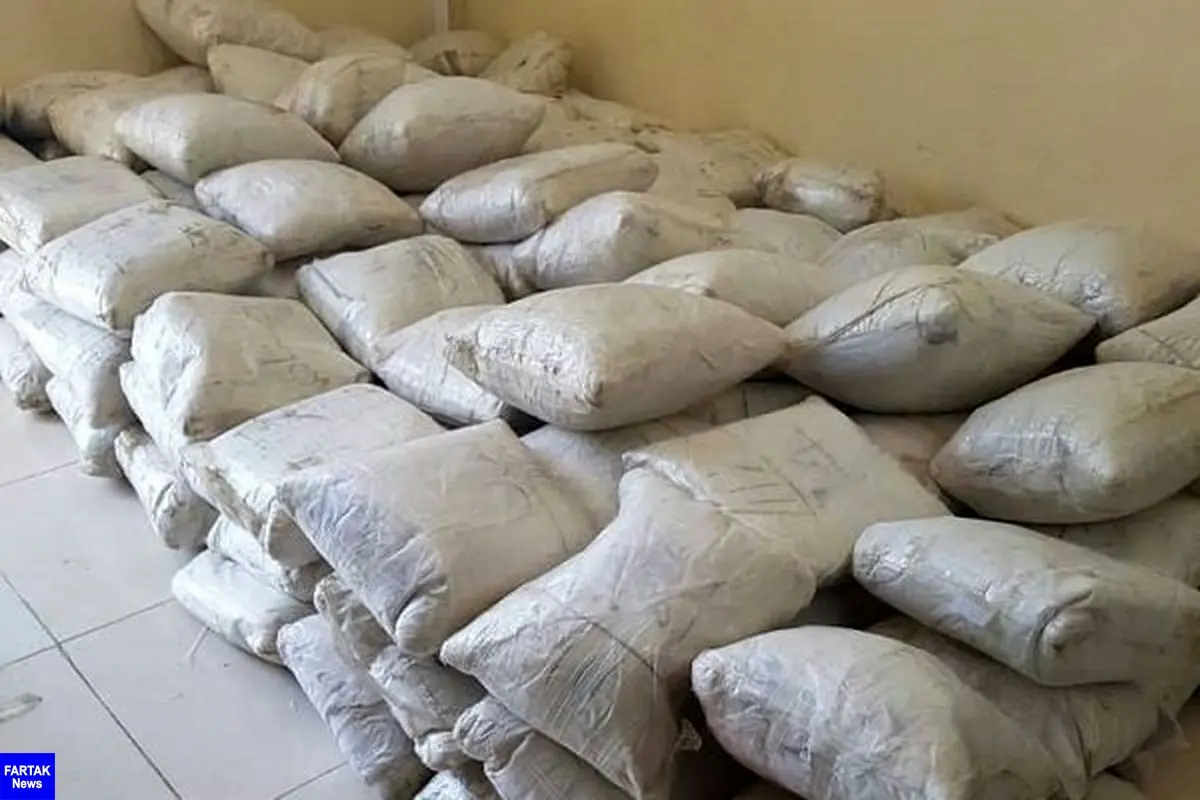 فرمانده انتظامی استان یزد:
۴۸۶ کیلوگرم مواد مخدر در یزد کشف شد