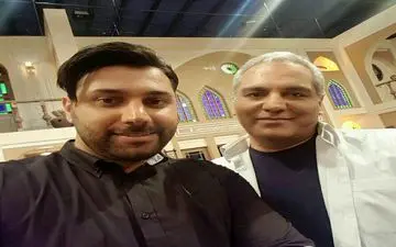 عکس سلفی «احسان خواجه امیری» و «مهران مدیری» در پشت صحنه آخرین قسمت برنامه «دورهمی»