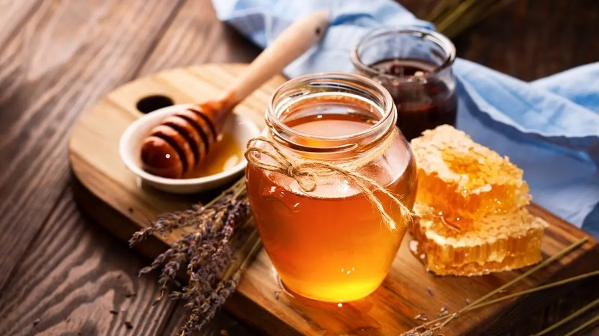 عسل،معجزه ای برای درمان سرفه