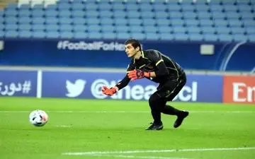 واکنش گلر جوان استقلال به تصمیم نکونام!