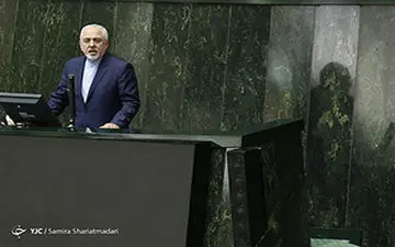 توضیحات ظریف درباره ادای احترام به پرچم اقلیم کردستان عراق + فیلم