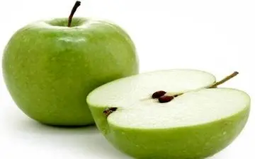 سیب میوه ای خوشمزه با دانه هایی کشنده!