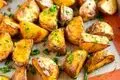 طرز تهیه سیب زمینی تنوری با سس قارچ؛ لذیذ و به سبک رستورانی