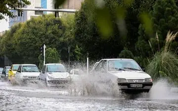 خسارت بارندگی به ۵۶ دستگاه خودرو و موتور سیکلت و 15 واحد مسکونی در قشم