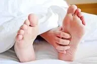 داغی و سوزش کف پا را جدی بگیرید+ درمان خانگی