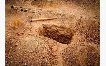 دختری خواستار نبش قبر پدرش شد