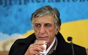 
تولد بازیگر مشهور در ضیافت افطاری بازیگران با سخنگوی دولت+ عکس