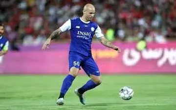 ستاره خارجی آبی‌ها در آستانه جدایی