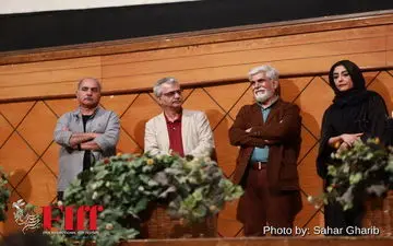 پرویز پرستویی: در هر کاری به دنبال خودم می‌گردم