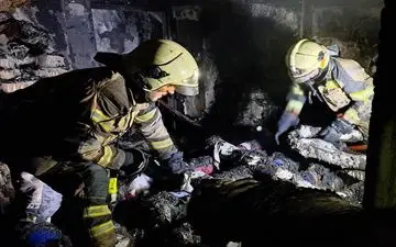 مهار آتش سوزی در واحدهای ضایعاتی نظرآباد