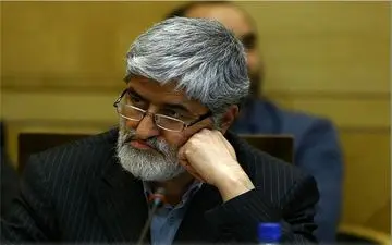 علی مطهری: اصولگرایان افکار عجیب و غریبی دارند
