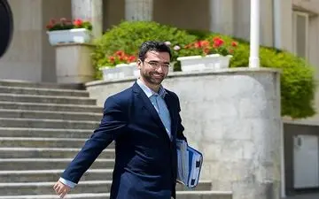  طرح سوال از "آذری جهرمی" در مجلس کلید خورد