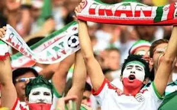 دختران مشوق تیم  ایران در استادیوم جام جهانی 